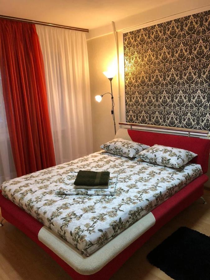 Kyiv Apartment In Pechersk On Oleksandra Kopylenko Dış mekan fotoğraf